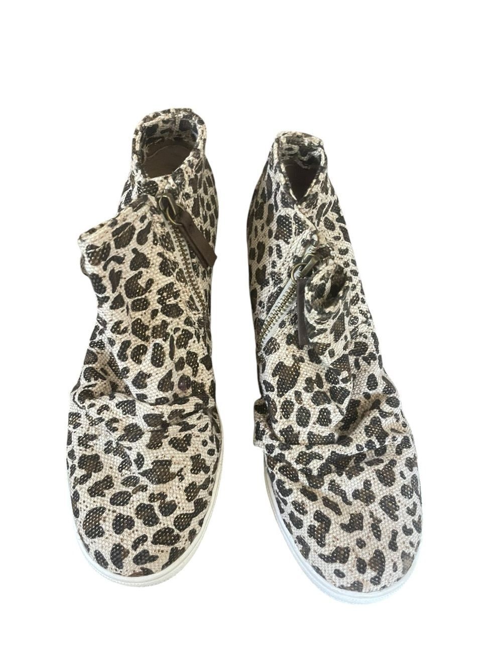 Not Rated size 7.5 Leopard Print Zip-Front Women's High-Top Sneakers
